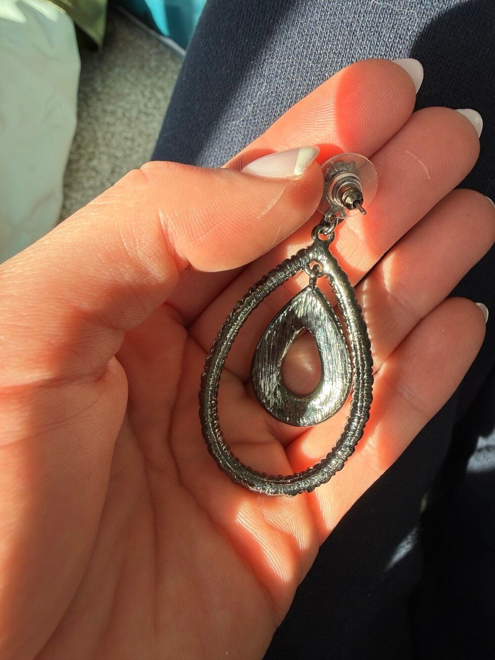 silver dangle earrings - Picture 4 of 7